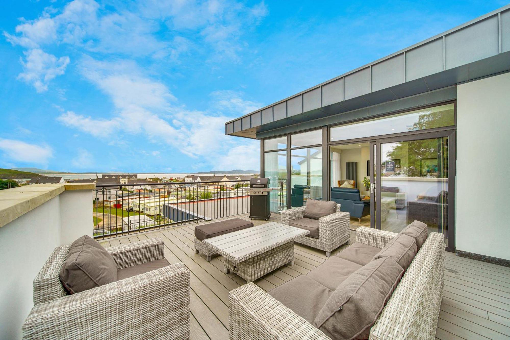Bayview Luxury 4 Bedroom Penthouse Даунингс Екстериор снимка